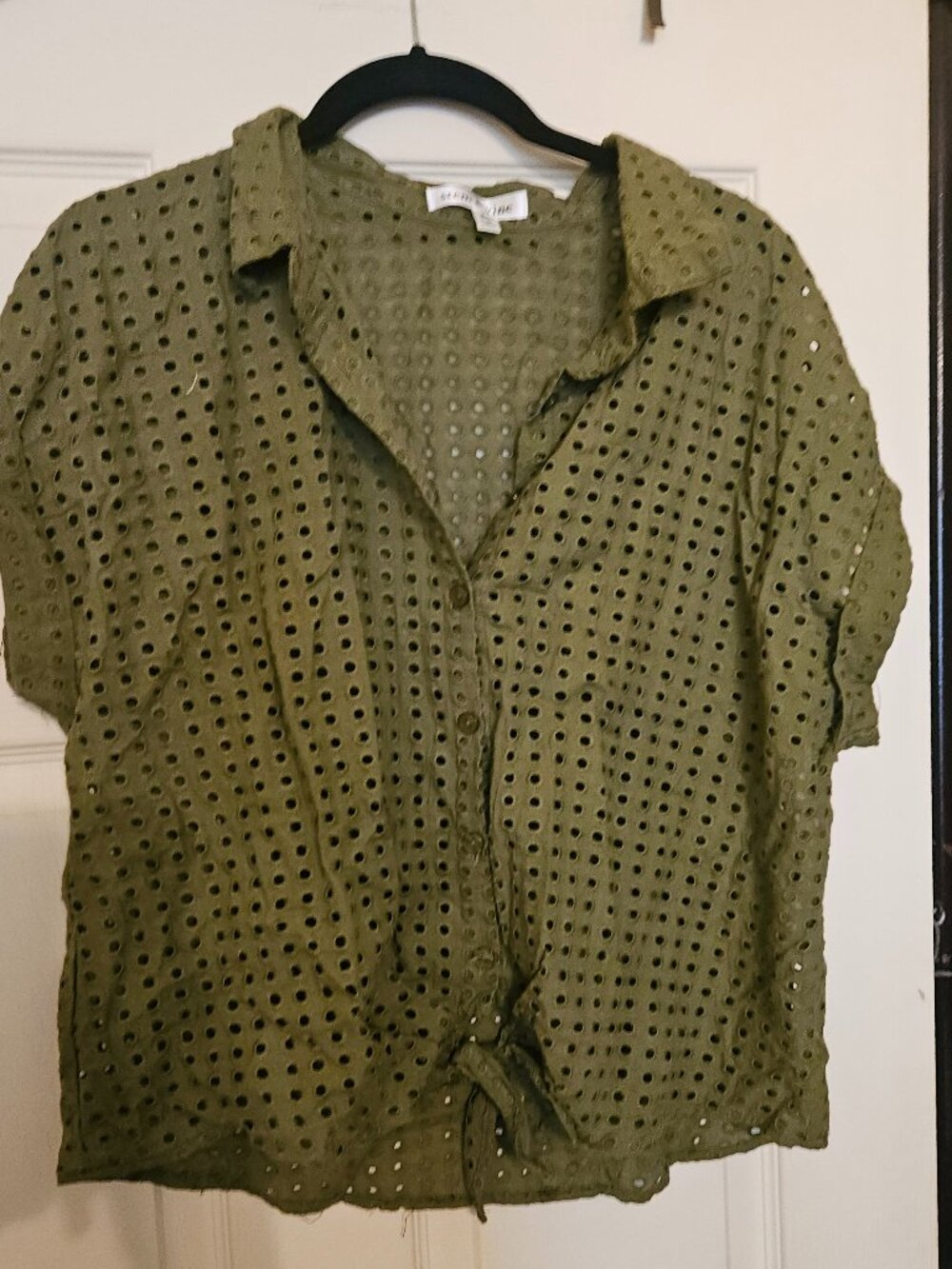 NWOT tie front blouse